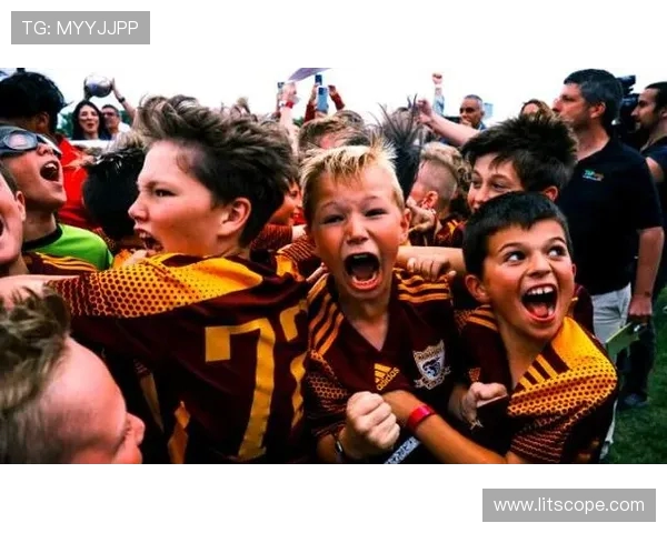 美加墨三国联合举办世界杯揭幕全新足球时代的到来